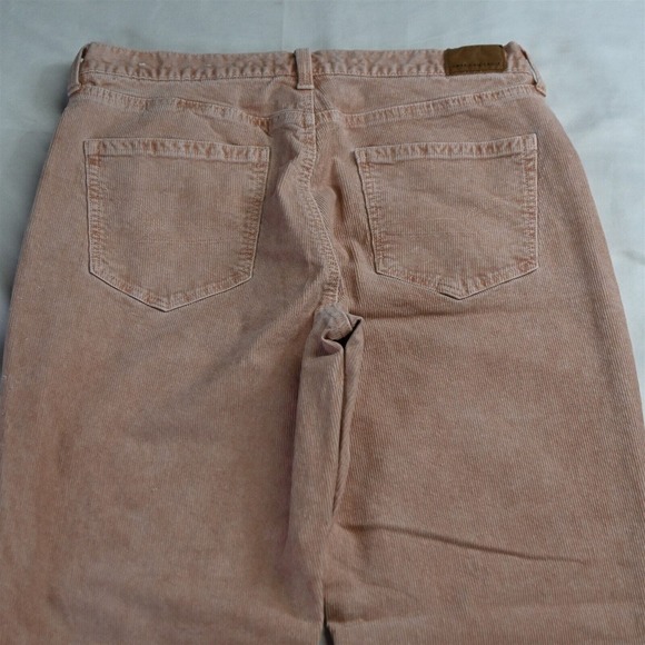 American Eagle 8 Pink Corduroy Mom Super Stretch Tapered Womens Jean Pants - Picture 6 of 7